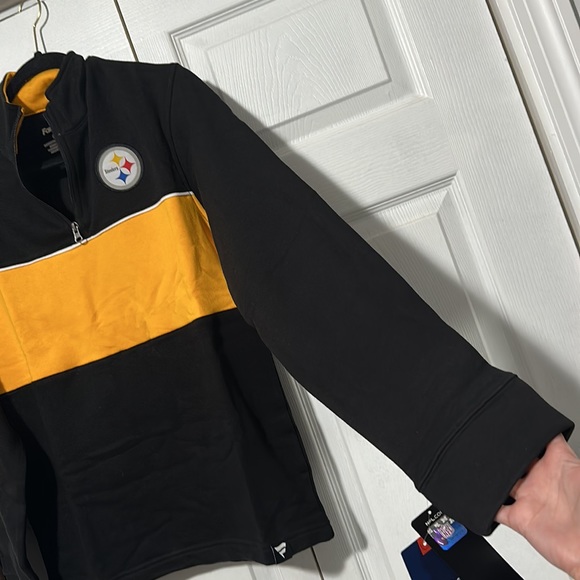 Men's Fanatics Pittsburg Steelers Half Zip Sweatshirt - Picture 5 of 12